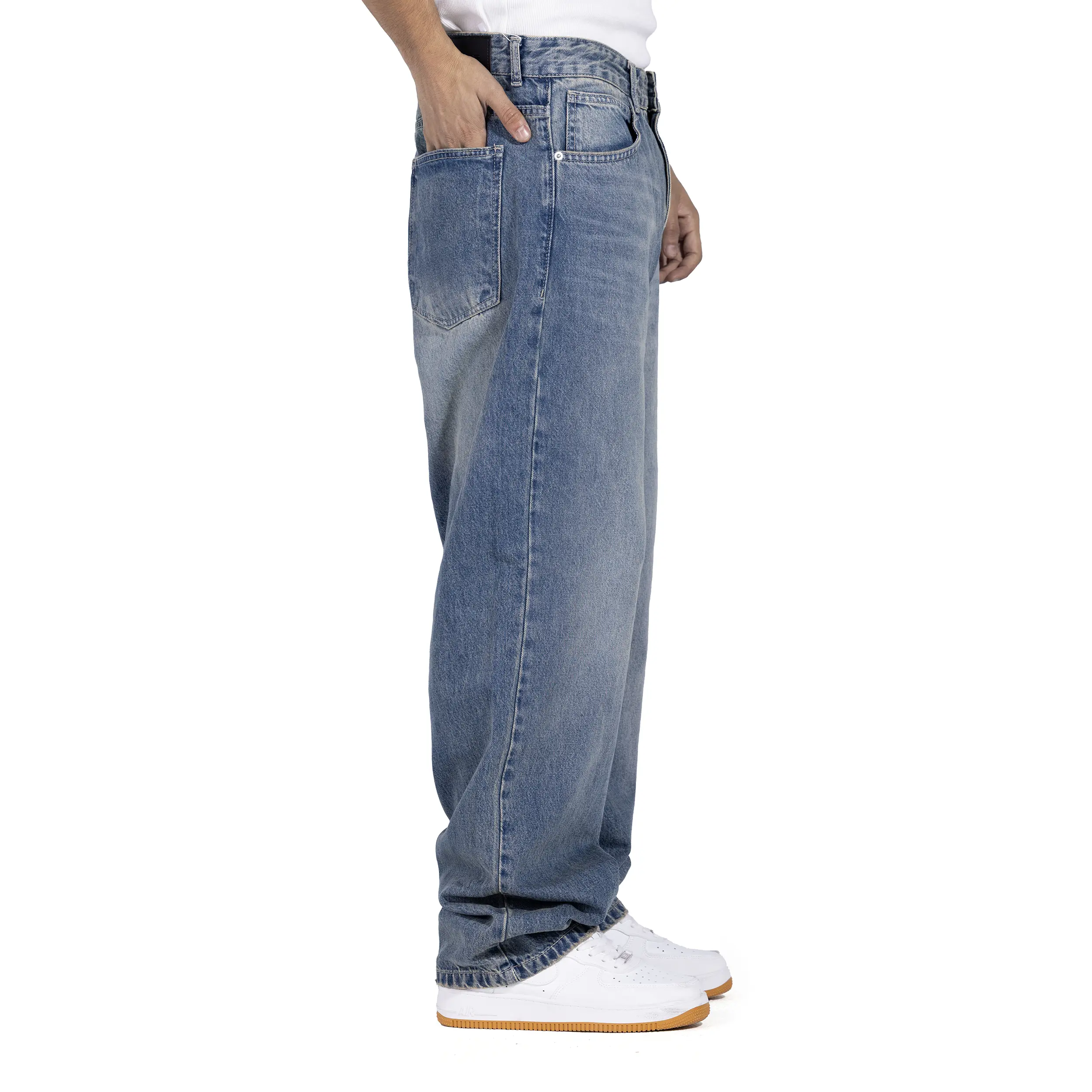 Wide-Leg Denim Jeans - Image 7