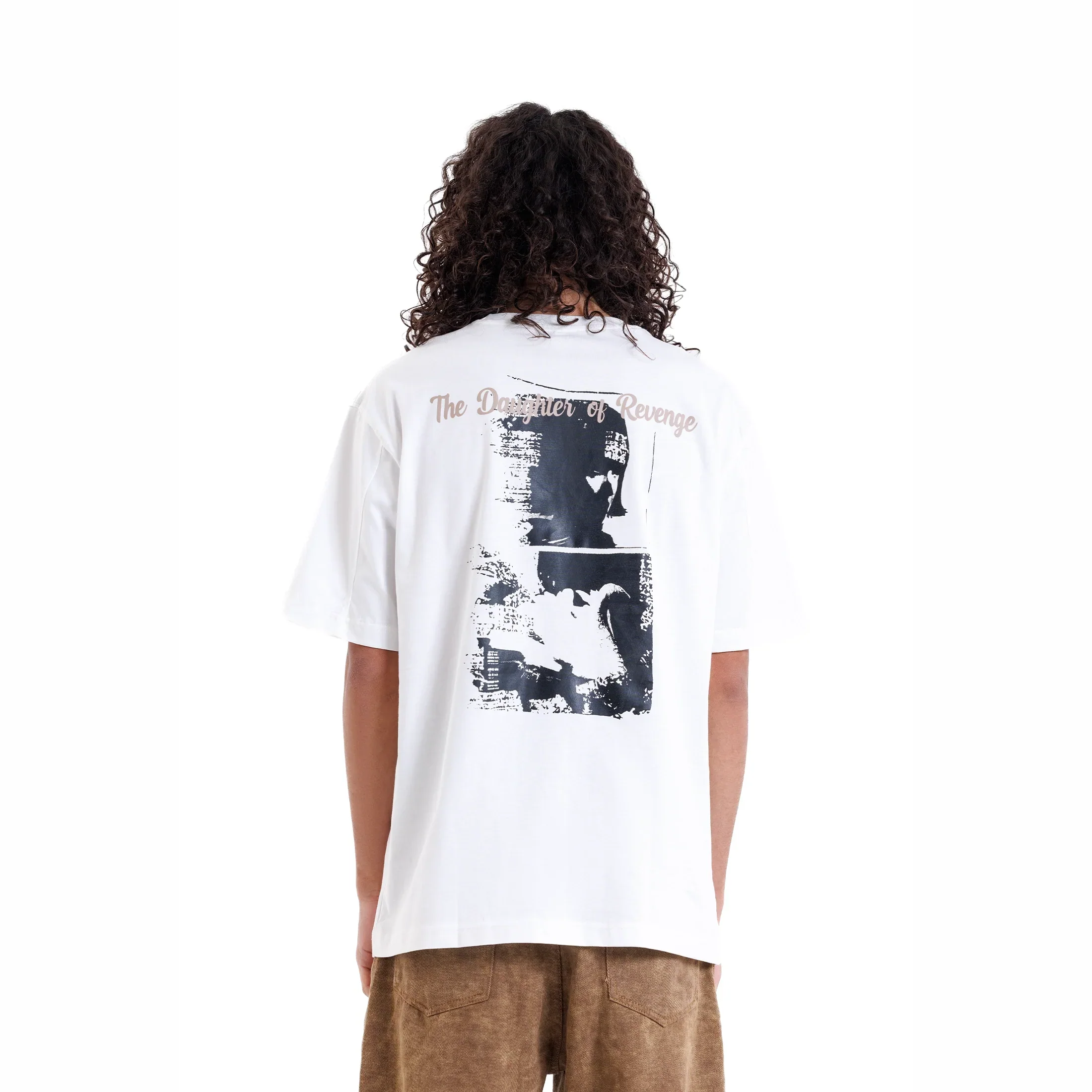 Cineiaa Graphic Tee - Image 12