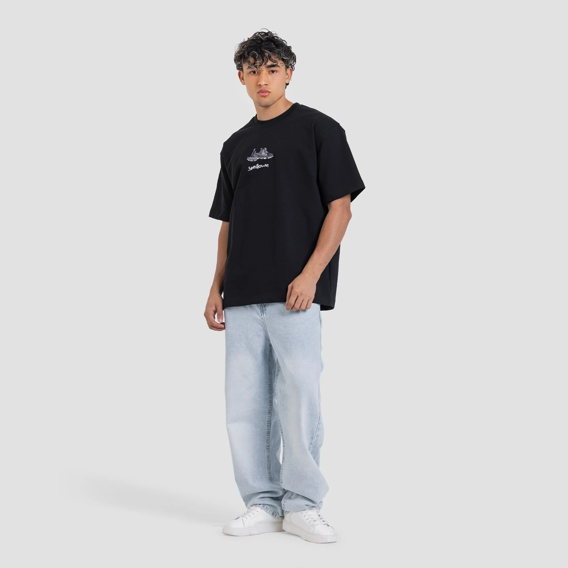 Sneaker Embroidery T-shirt - Image 16