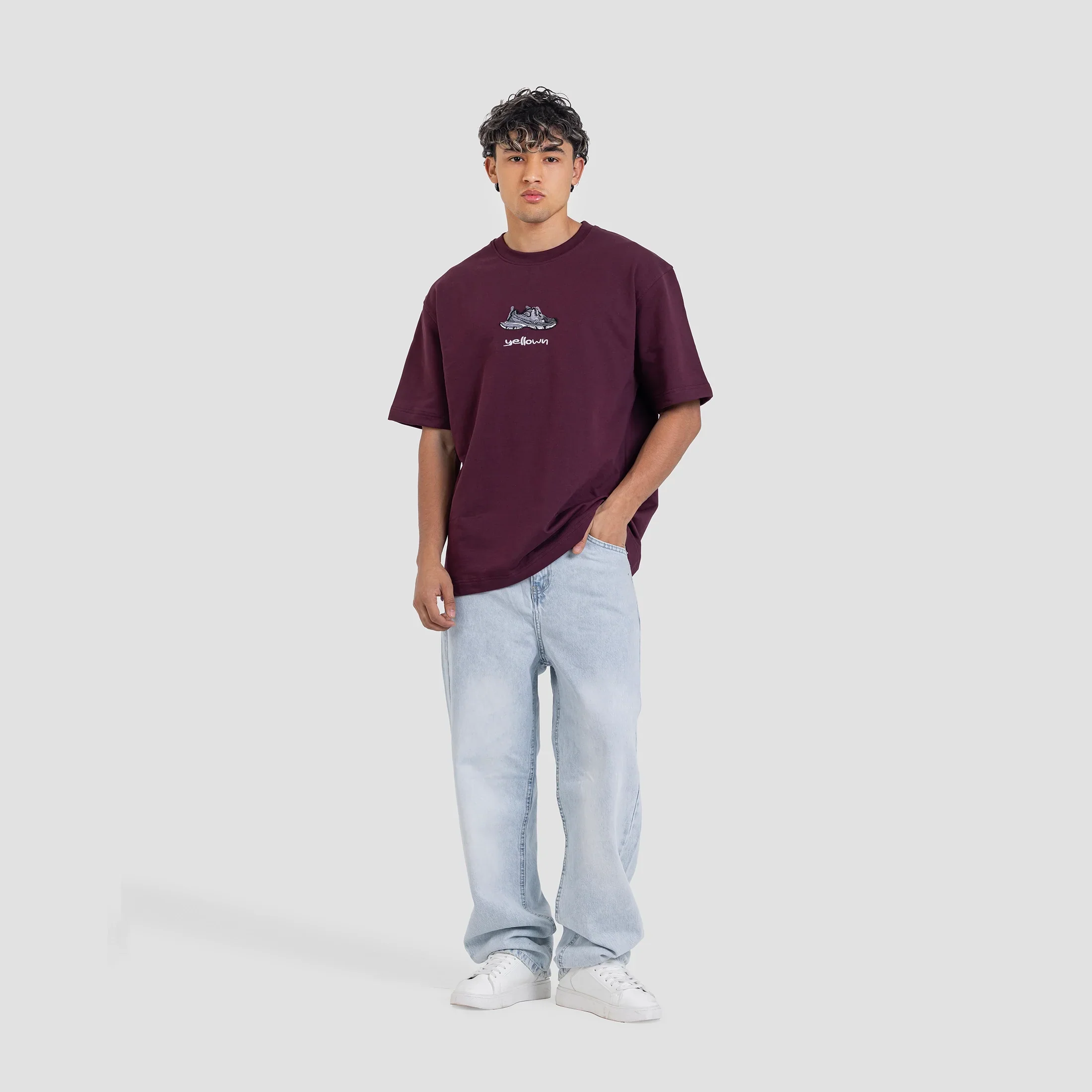Sneaker Embroidery T-shirt - Image 24